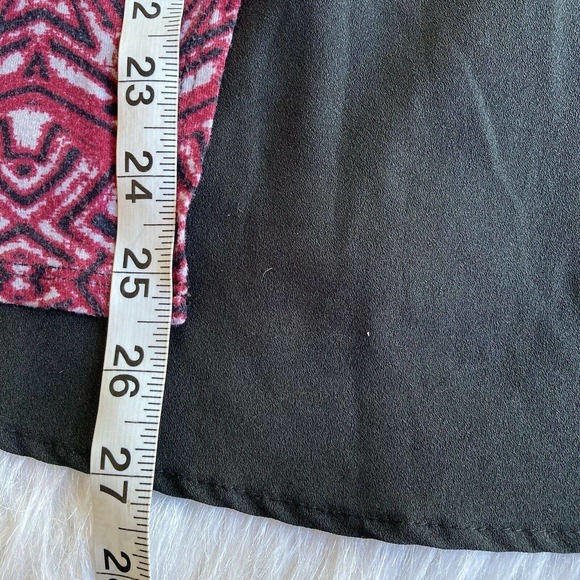 Stitch Fix Loveappella Blouse Sz S Top 3/4 Sleeve Hi Lo Red Black Stretch Casual - Picture 7 of 8